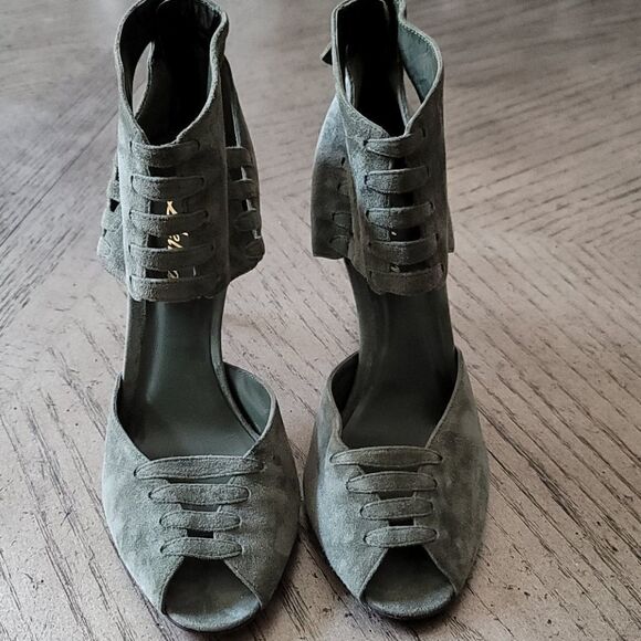 Olive green suede size 7 heels Vero cuoio New - Picture 2 of 7